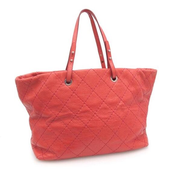 Chanel On The Road Tote Red - Picture 3 of 8